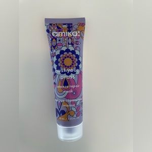 NWOT Amika Bust Your Brass treatment mask 30ml